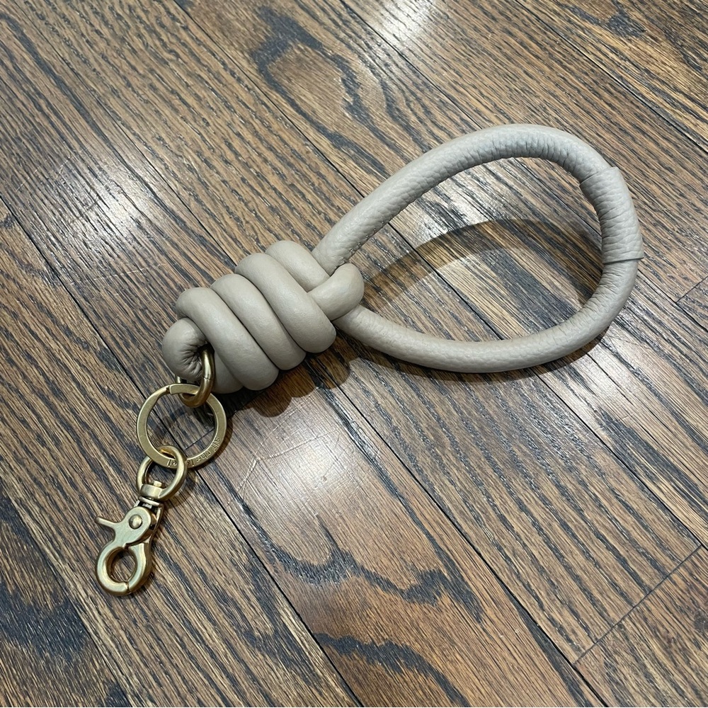 ALF THE LABEL Almond Napa Leather Carabiner Set - Picture 8 of 16